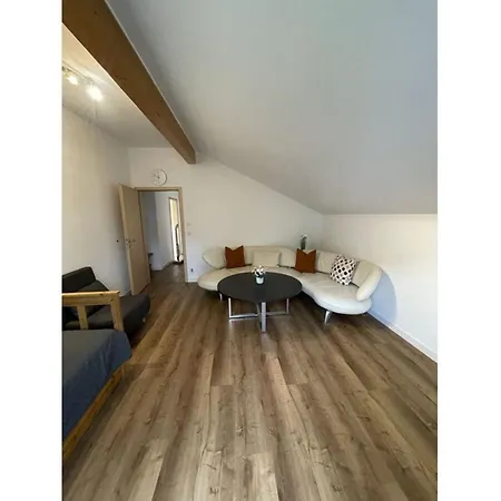 Holiday Leiner Apartamento *